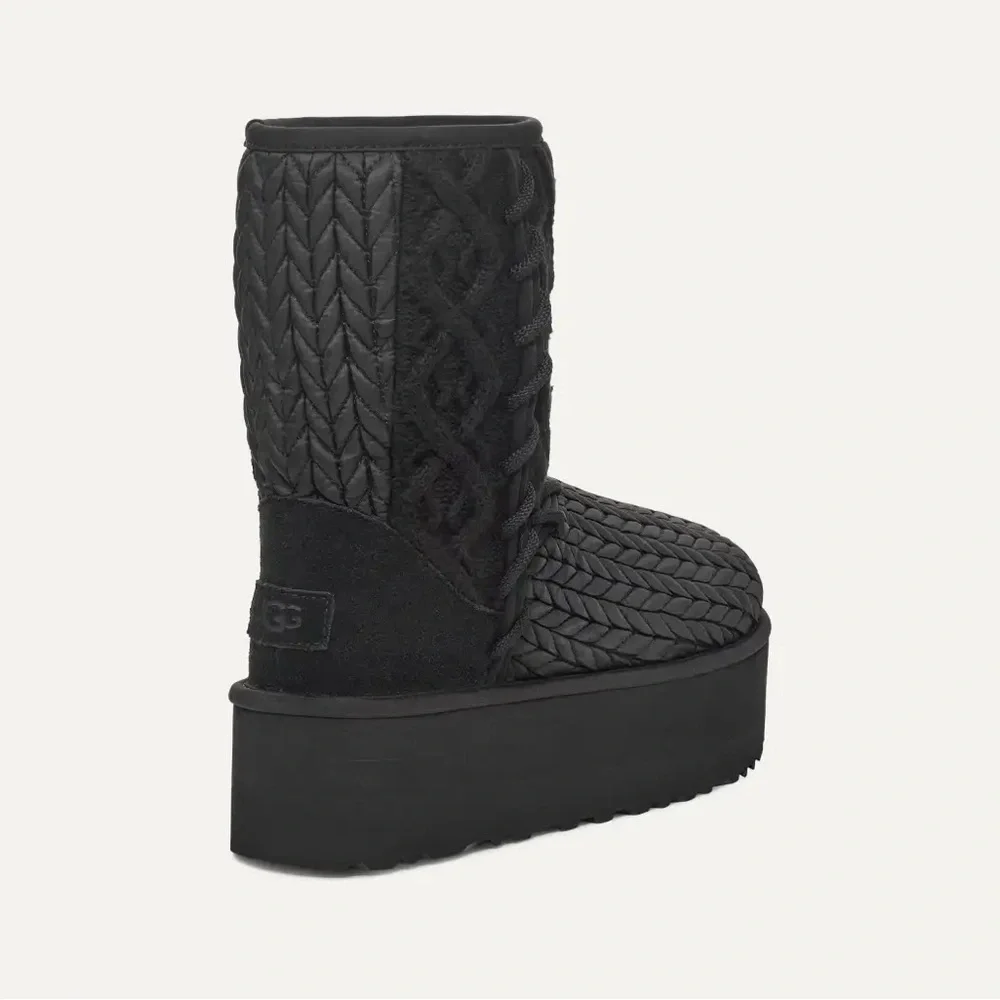 UGG Classic Short Villa Knit Platform Boot - Picture 6 of 15